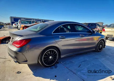 2015 Mercedes-Benz Cla 250 z USA, uszkodzony, nr VIN WDDSJ4EB5FN226074